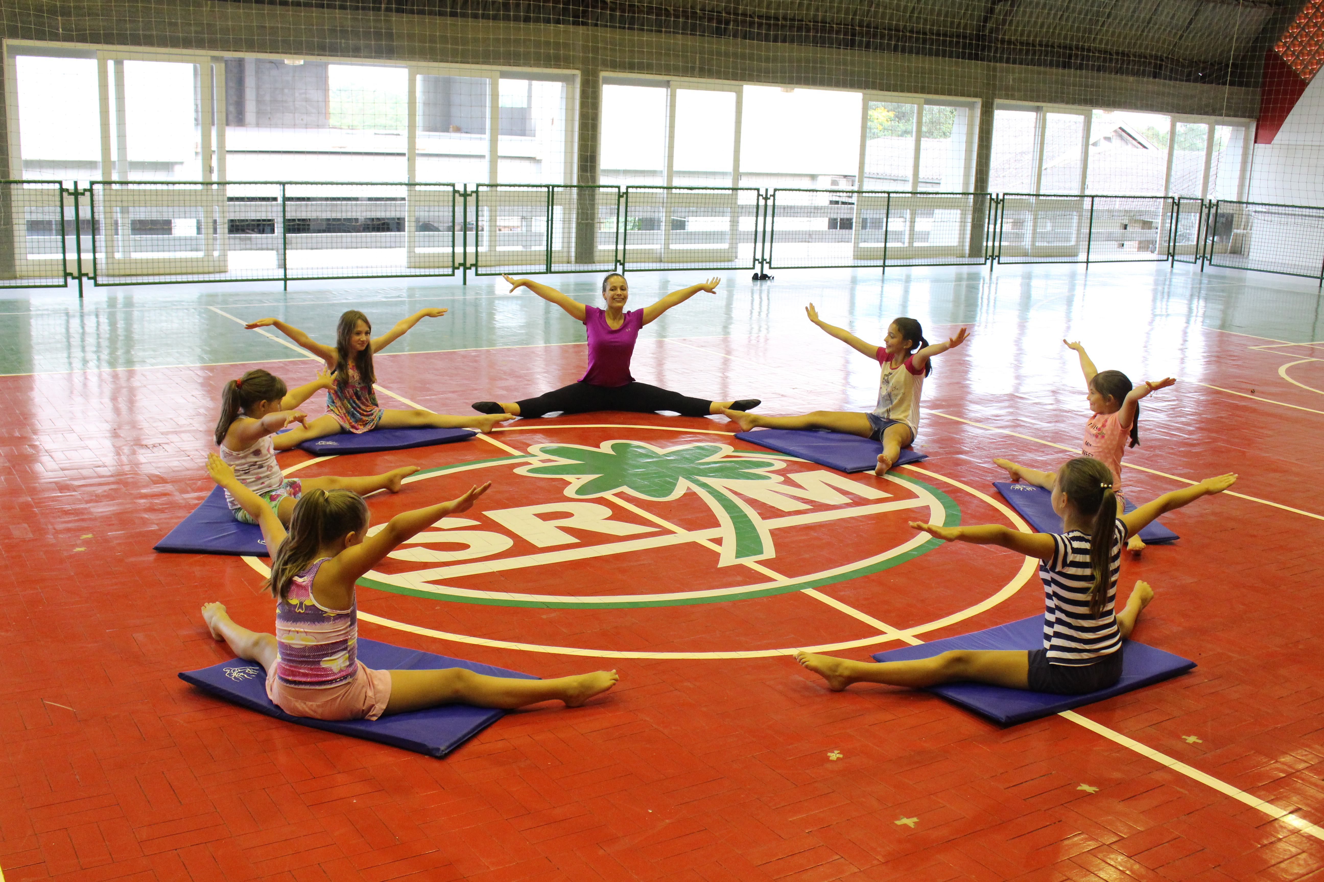 Aulas de Ginástica Rítmica iniciam na S R Mampituba