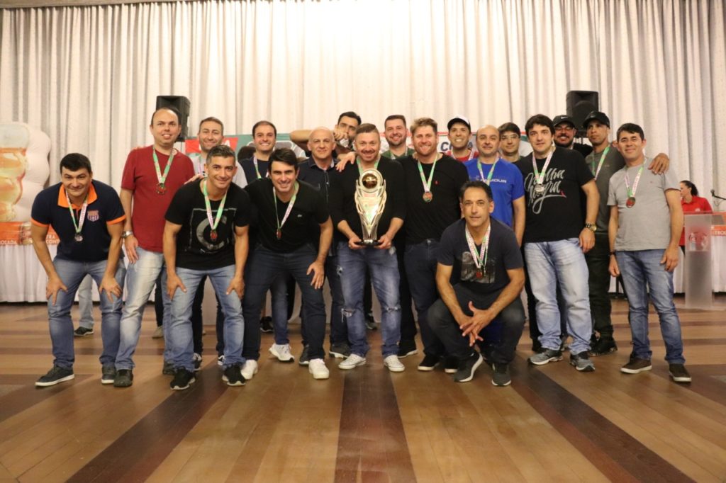 Equipe Decas - 3º XV Copa “Schin-Amaretti Bebidas” de Futebol Suíço Sênior