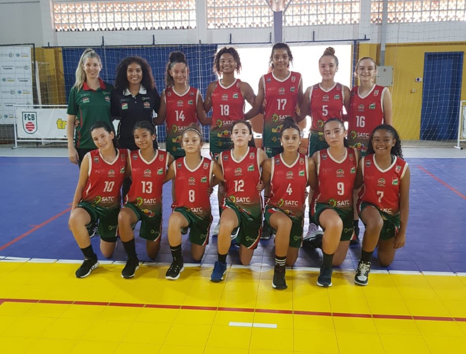 Apoiado pela Sistel, time Master de Basquete Feminino de Bauru